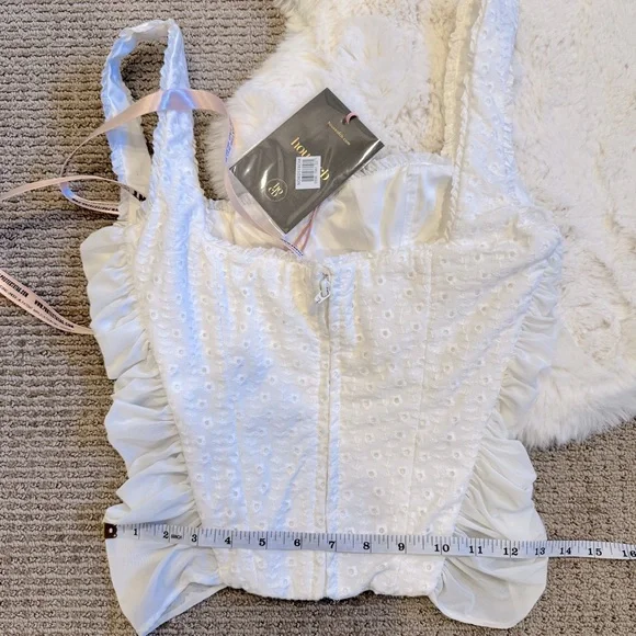 House of CB Eyelet Mesh Corset Top M - White - Picture 4 of 6